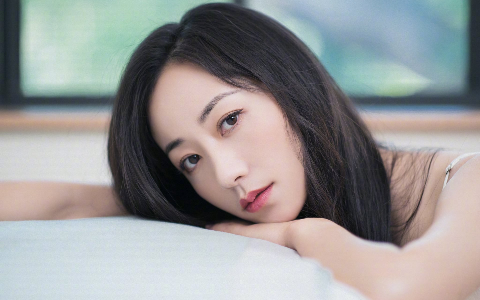 爱游戏 电竞-森林狼主帅在讲解环节使用战术模拟板，森林狼拓展