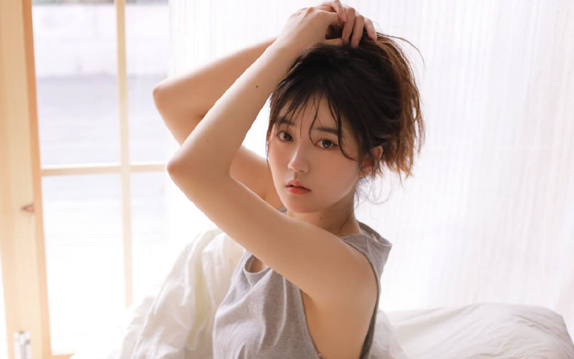 詹姆斯带伤坚持比赛展现职业精神,詹姆斯受伤了